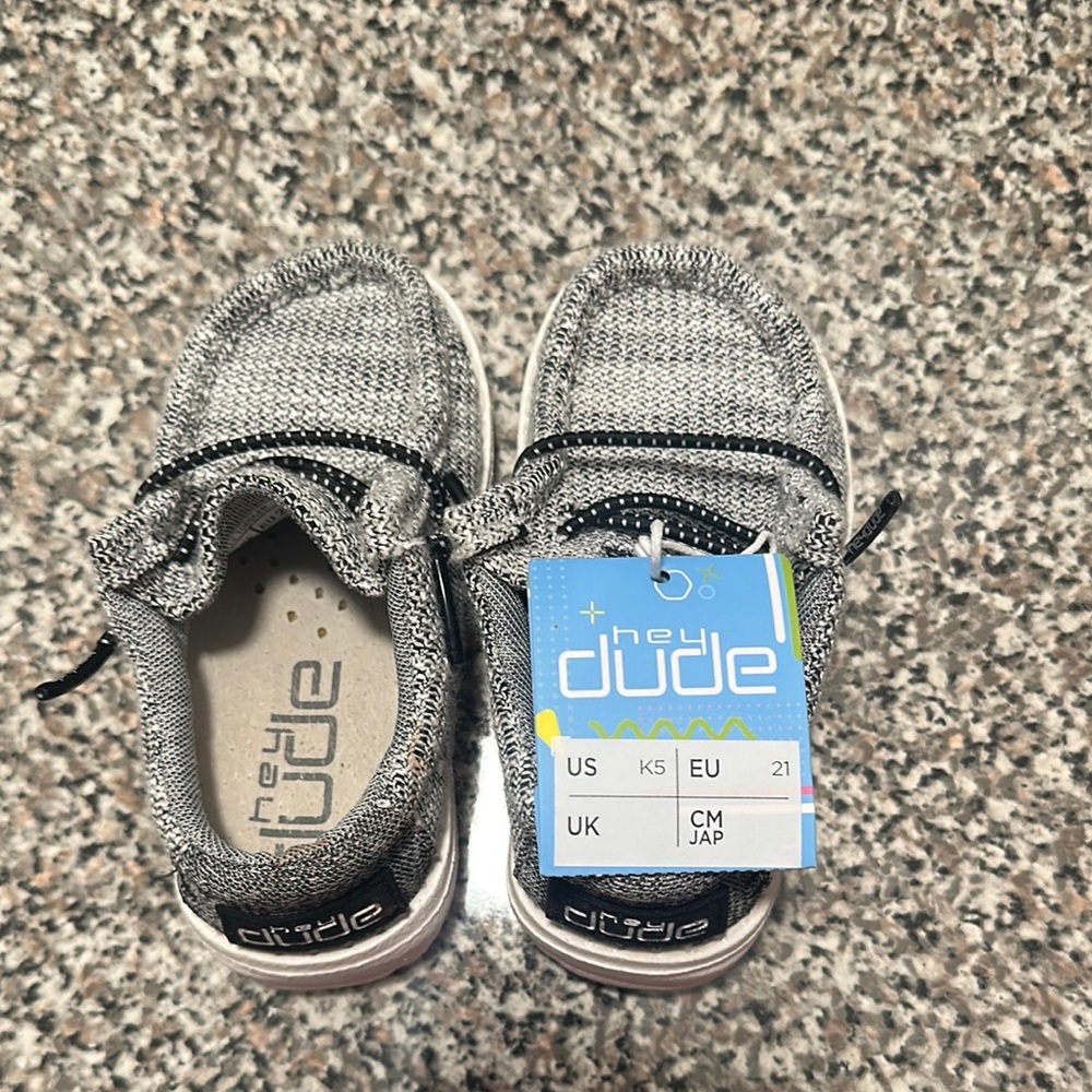 hey dude Kids' Gray Slip-On Shoes